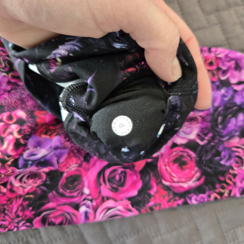 Lululemon Athletica Pink and Purple Floral Leggings - Picture 4 of 4